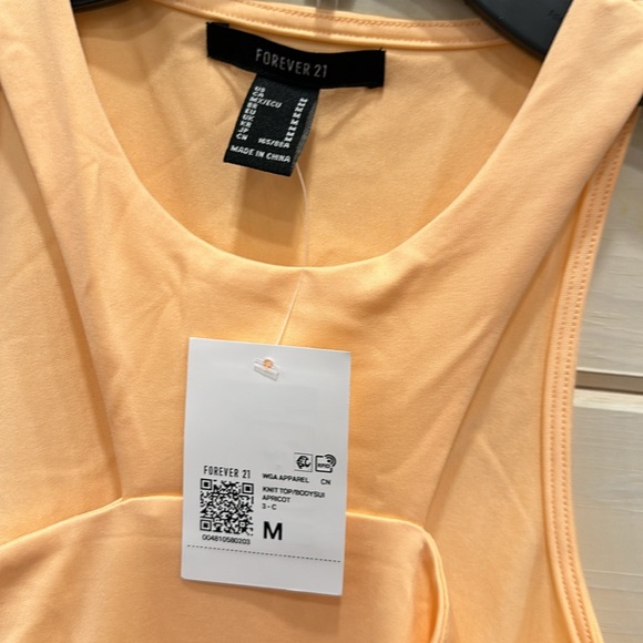 NWT Apricot color bodysuit size Medium! - Picture 3 of 4